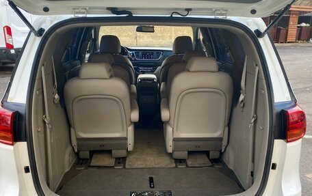 KIA Carnival III, 2018 год, 2 785 000 рублей, 17 фотография