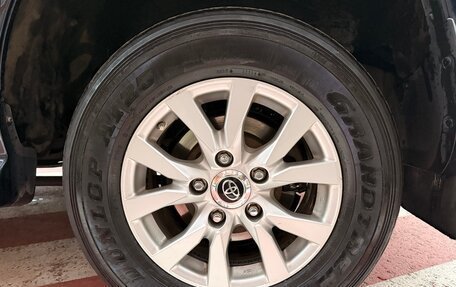 Toyota Land Cruiser 200, 2016 год, 4 885 000 рублей, 9 фотография