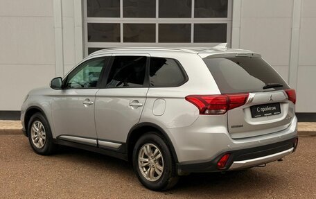 Mitsubishi Outlander III рестайлинг 3, 2017 год, 1 931 000 рублей, 3 фотография