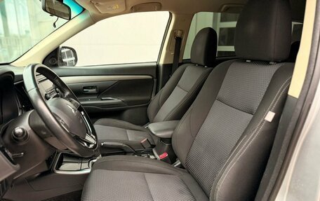 Mitsubishi Outlander III рестайлинг 3, 2017 год, 1 931 000 рублей, 9 фотография