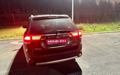 Mitsubishi Outlander III рестайлинг 3, 2015 год, 2 000 000 рублей, 1 фотография