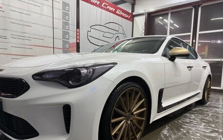 KIA Stinger I, 2018 год, 2 100 000 рублей, 4 фотография