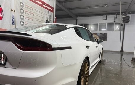 KIA Stinger I, 2018 год, 2 100 000 рублей, 11 фотография