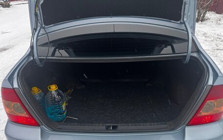 Toyota Corolla, 2005 год, 570 000 рублей, 13 фотография