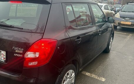 Skoda Fabia II, 2010 год, 400 000 рублей, 3 фотография