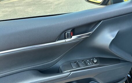 Toyota Camry, 2021 год, 3 700 000 рублей, 18 фотография