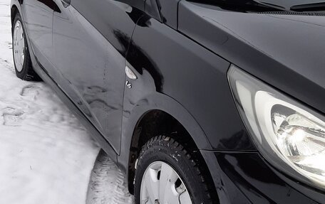 Hyundai Solaris II рестайлинг, 2011 год, 750 000 рублей, 3 фотография