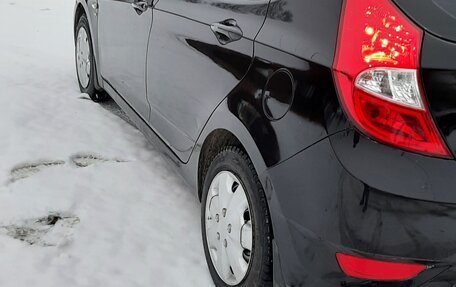 Hyundai Solaris II рестайлинг, 2011 год, 750 000 рублей, 7 фотография