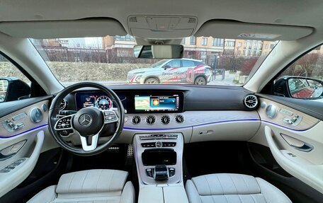 Mercedes-Benz E-Класс, 2019 год, 4 550 000 рублей, 9 фотография