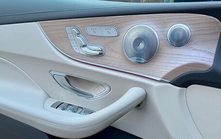 Mercedes-Benz E-Класс, 2019 год, 4 550 000 рублей, 12 фотография