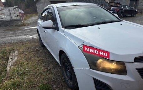 Chevrolet Cruze II, 2013 год, 700 000 рублей, 5 фотография