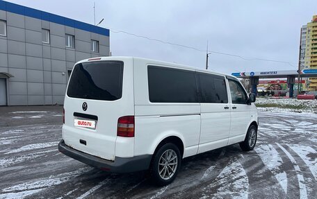 Volkswagen Transporter T5 рестайлинг, 2004 год, 735 000 рублей, 4 фотография
