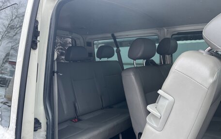 Volkswagen Transporter T5 рестайлинг, 2004 год, 735 000 рублей, 10 фотография