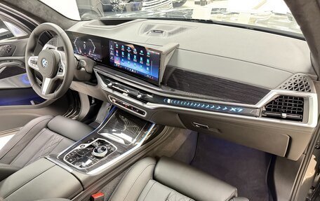 BMW X7, 2025 год, 18 299 000 рублей, 29 фотография