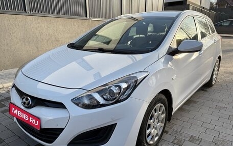 Hyundai i30 II рестайлинг, 2014 год, 1 088 000 рублей, 1 фотография