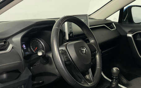 Toyota RAV4, 2020 год, 2 447 000 рублей, 13 фотография