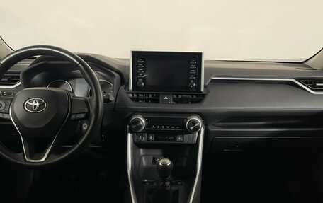 Toyota RAV4, 2020 год, 2 447 000 рублей, 12 фотография