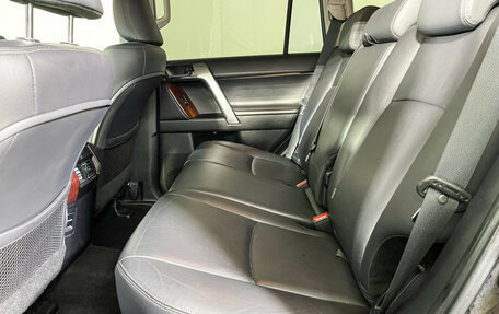 Toyota Land Cruiser Prado 150 рестайлинг 2, 2017 год, 4 797 000 рублей, 10 фотография