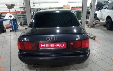 Audi A8, 1995 год, 390 000 рублей, 3 фотография