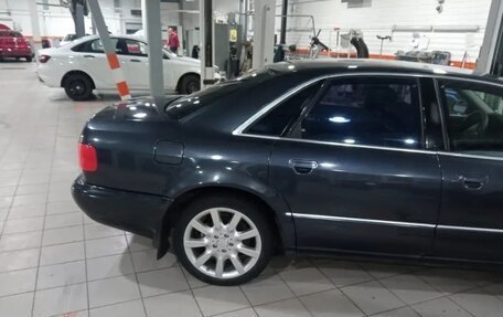 Audi A8, 1995 год, 390 000 рублей, 2 фотография