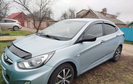 Hyundai Solaris II рестайлинг, 2014 год, 850 000 рублей, 3 фотография