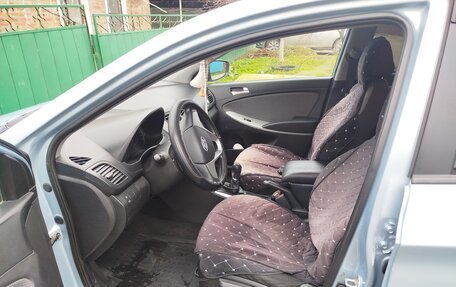 Hyundai Solaris II рестайлинг, 2014 год, 850 000 рублей, 6 фотография