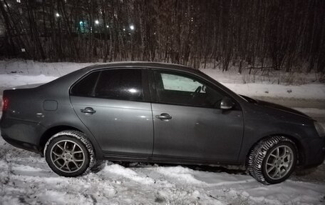 Volkswagen Jetta VI, 2007 год, 550 000 рублей, 8 фотография