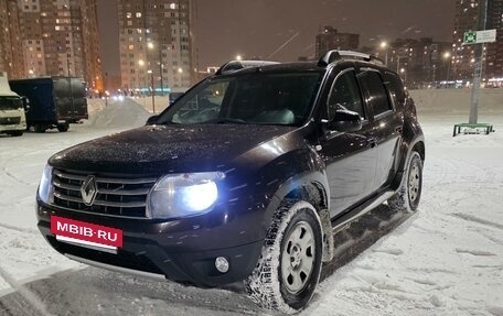 Renault Duster I рестайлинг, 2015 год, 900 000 рублей, 2 фотография