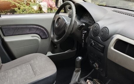 Renault Logan I, 2010 год, 220 000 рублей, 4 фотография