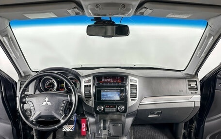 Mitsubishi Pajero IV, 2015 год, 2 688 000 рублей, 13 фотография