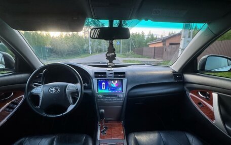 Toyota Camry, 2010 год, 1 200 000 рублей, 4 фотография