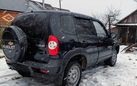 Chevrolet Niva I рестайлинг, 2011 год, 450 000 рублей, 1 фотография