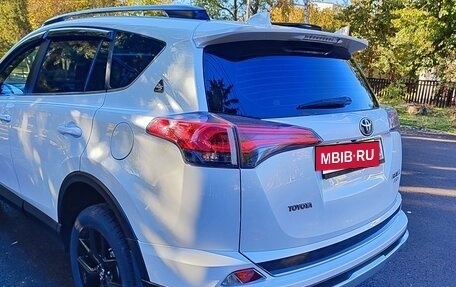 Toyota RAV4, 2019 год, 2 750 000 рублей, 3 фотография