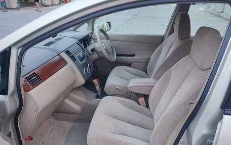 Nissan Tiida, 2005 год, 790 000 рублей, 11 фотография