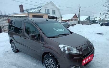 Peugeot Partner II рестайлинг 2, 2012 год, 900 000 рублей, 18 фотография