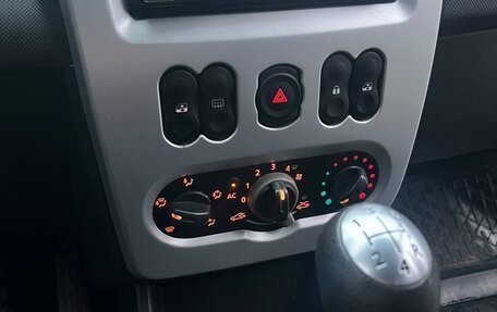 Renault Sandero I, 2010 год, 425 000 рублей, 19 фотография