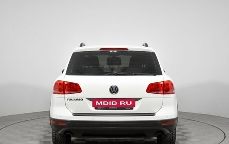 Volkswagen Touareg III, 2015 год, 2 390 000 рублей, 6 фотография