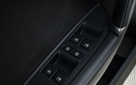 Volkswagen Touareg III, 2015 год, 2 390 000 рублей, 16 фотография