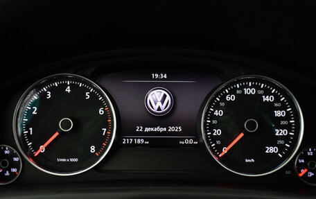 Volkswagen Touareg III, 2015 год, 2 390 000 рублей, 20 фотография