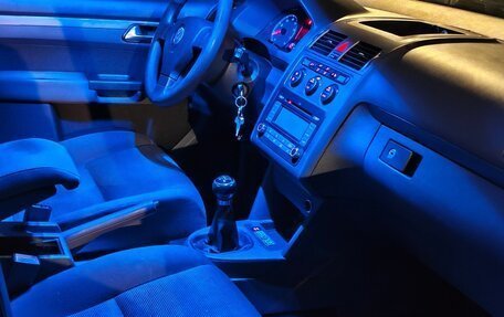 Volkswagen Touran III, 2007 год, 850 000 рублей, 17 фотография