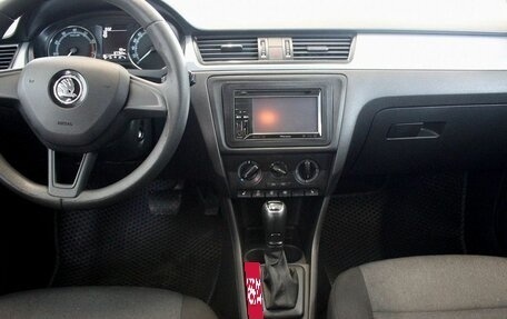 Skoda Rapid I, 2018 год, 1 050 000 рублей, 7 фотография