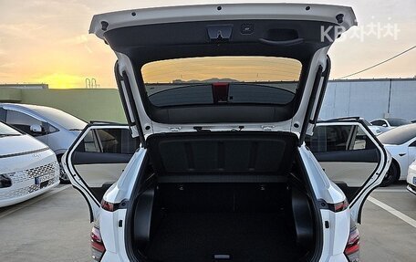 Hyundai Kona, 2024 год, 2 630 000 рублей, 9 фотография