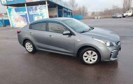 KIA Rio IV, 2018 год, 1 400 000 рублей, 4 фотография