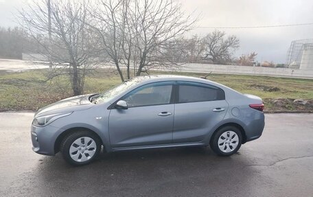 KIA Rio IV, 2018 год, 1 400 000 рублей, 3 фотография