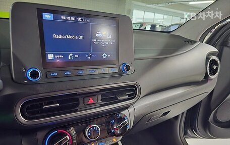 Hyundai Kona, 2023 год, 1 842 000 рублей, 7 фотография