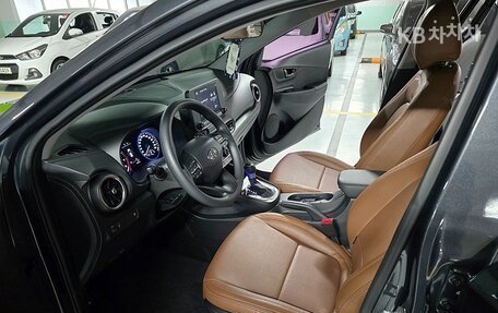 Hyundai Kona, 2023 год, 1 842 000 рублей, 4 фотография