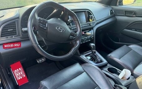 Hyundai Elantra VI рестайлинг, 2016 год, 1 600 000 рублей, 5 фотография