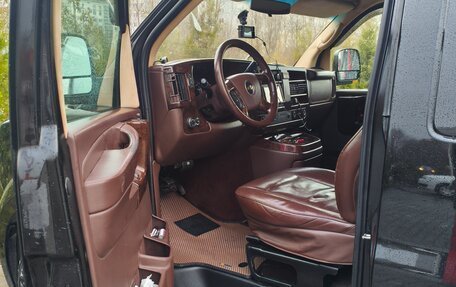 Chevrolet Express II, 2011 год, 2 590 000 рублей, 8 фотография