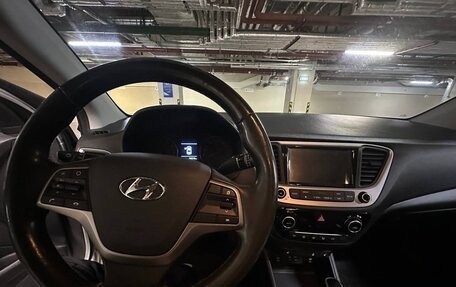 Hyundai Solaris II рестайлинг, 2018 год, 1 480 000 рублей, 10 фотография