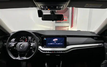 Skoda Octavia IV, 2022 год, 1 960 911 рублей, 12 фотография